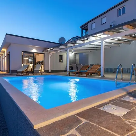 Villa Belissima Vista Mare Selce Exterior photo