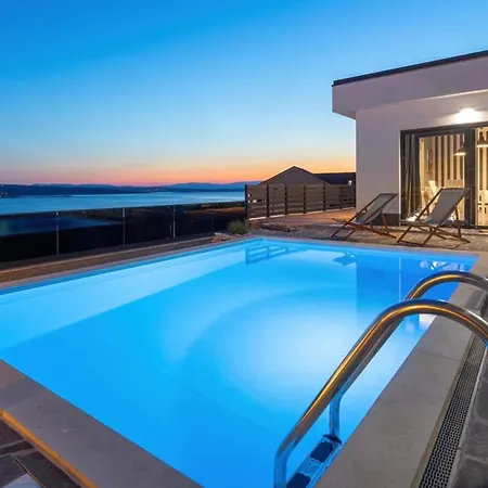 Villa Belissima Vista Mare Selce Exterior photo